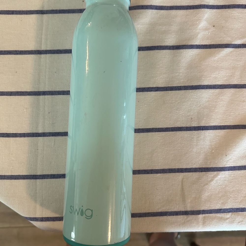 Seafoam Green Minimalist Accent Bottle
